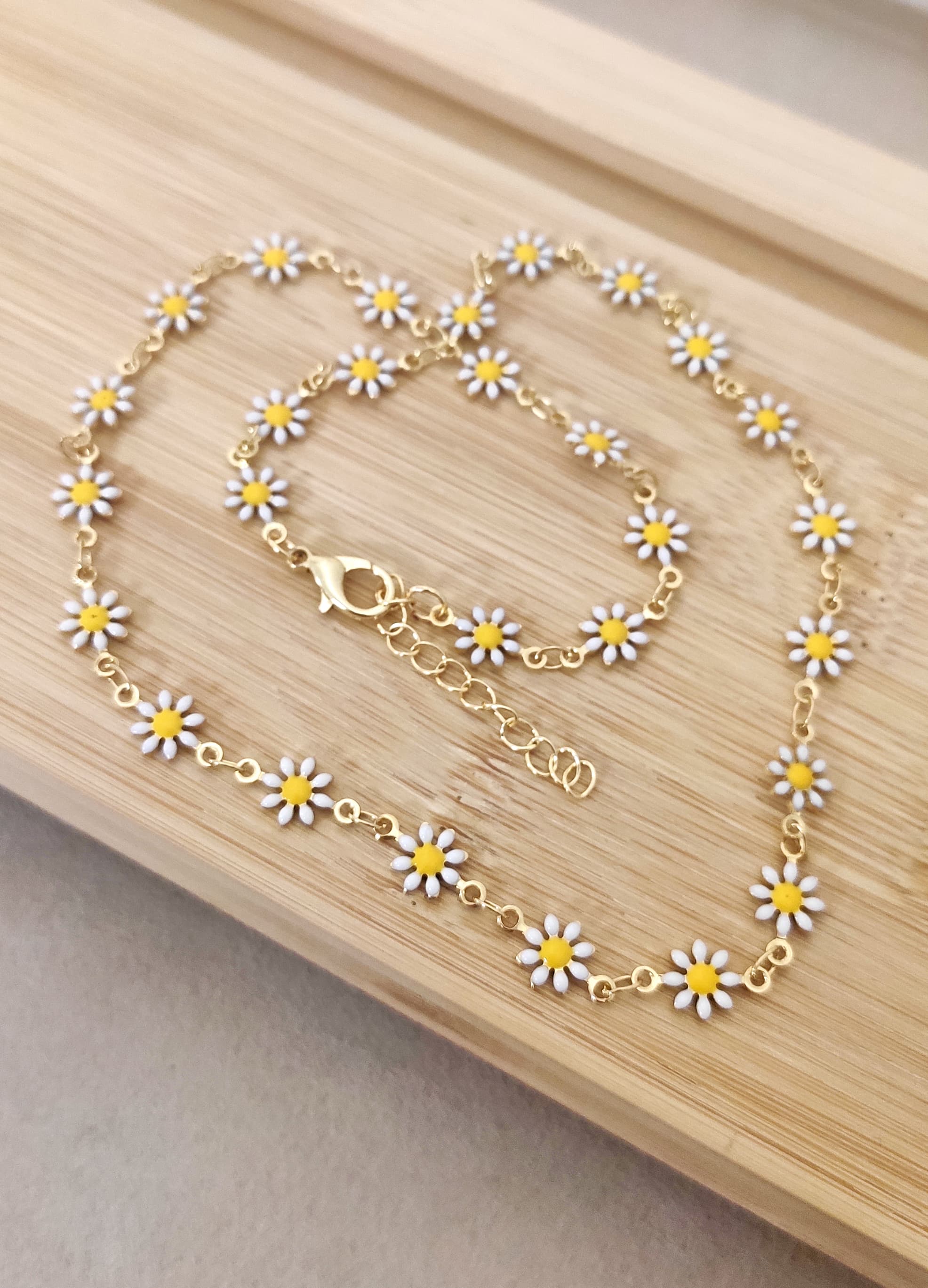 Brass with Gold Plating, White Daisy Chain Necklace