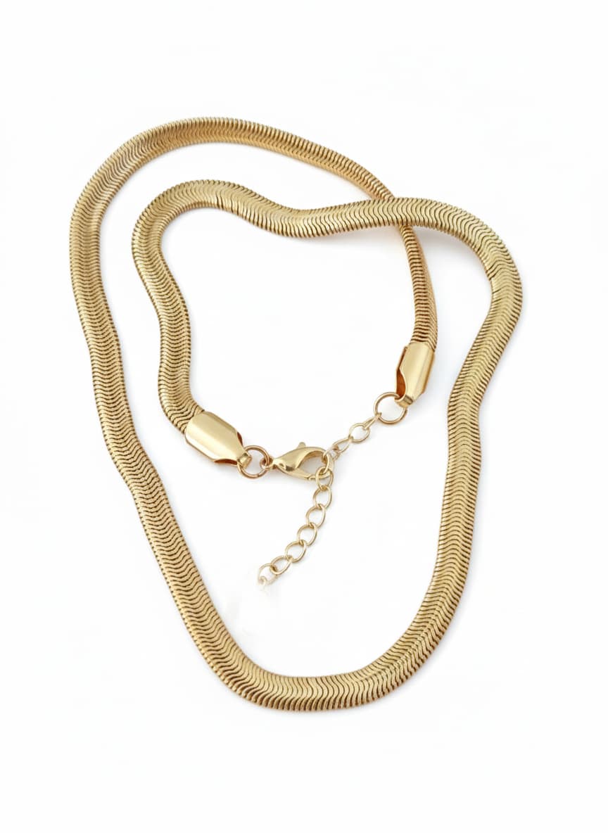 Thin yellow gilded necklace with Italian chain