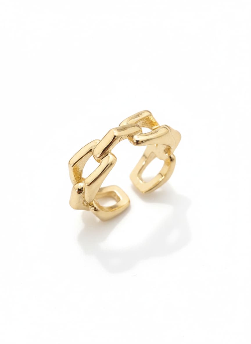 Adjustable ring with gold tone on brass