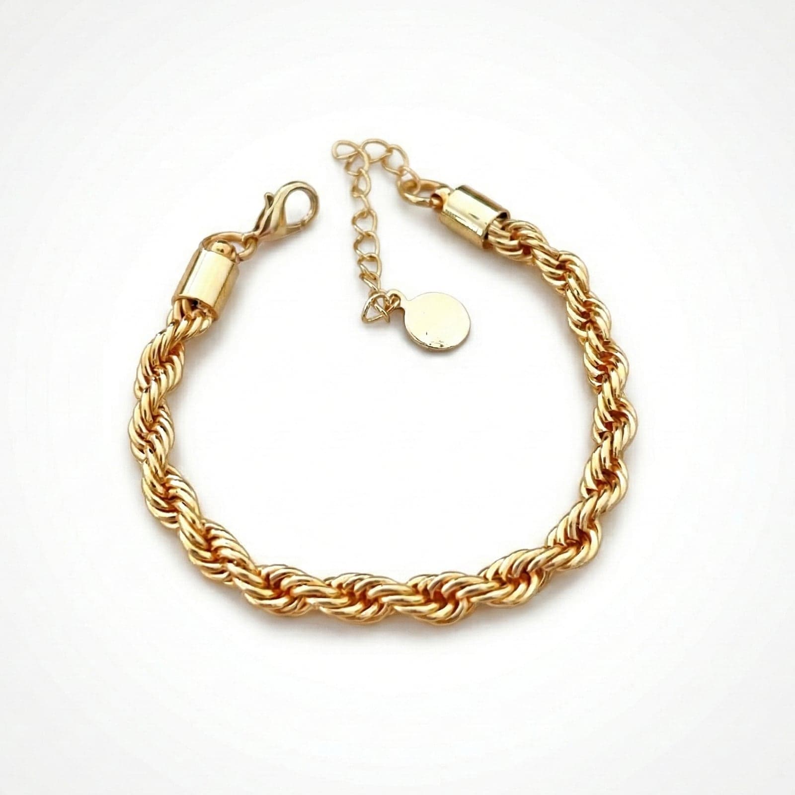 Gold tone wicker chain bracelet on brass