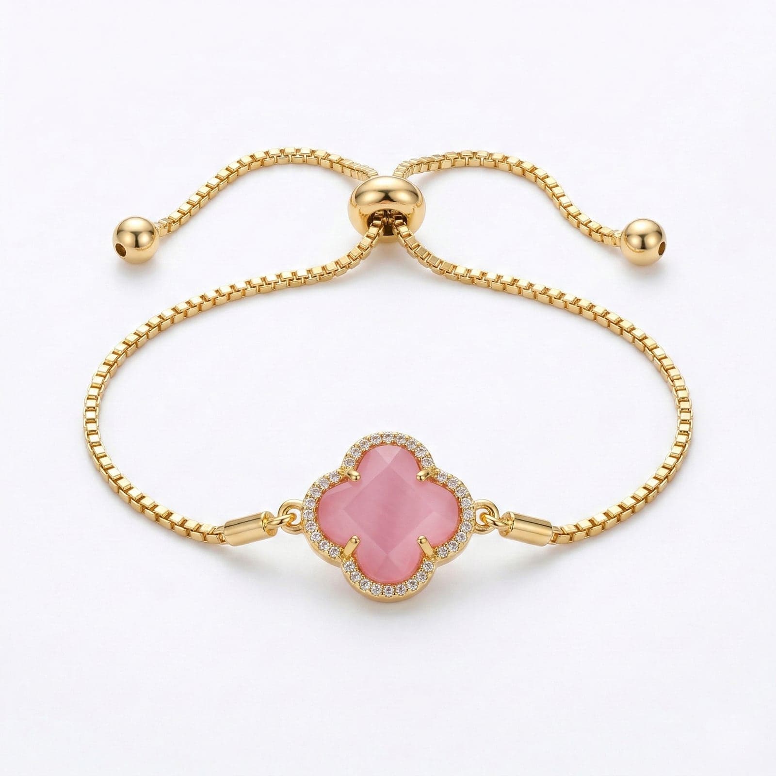 Bracelet with gold plated clovers