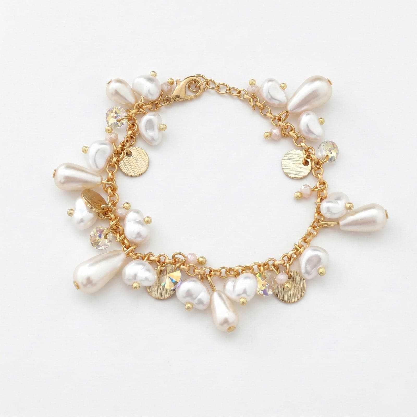 Multi Dangle 
Pearl Bracelet